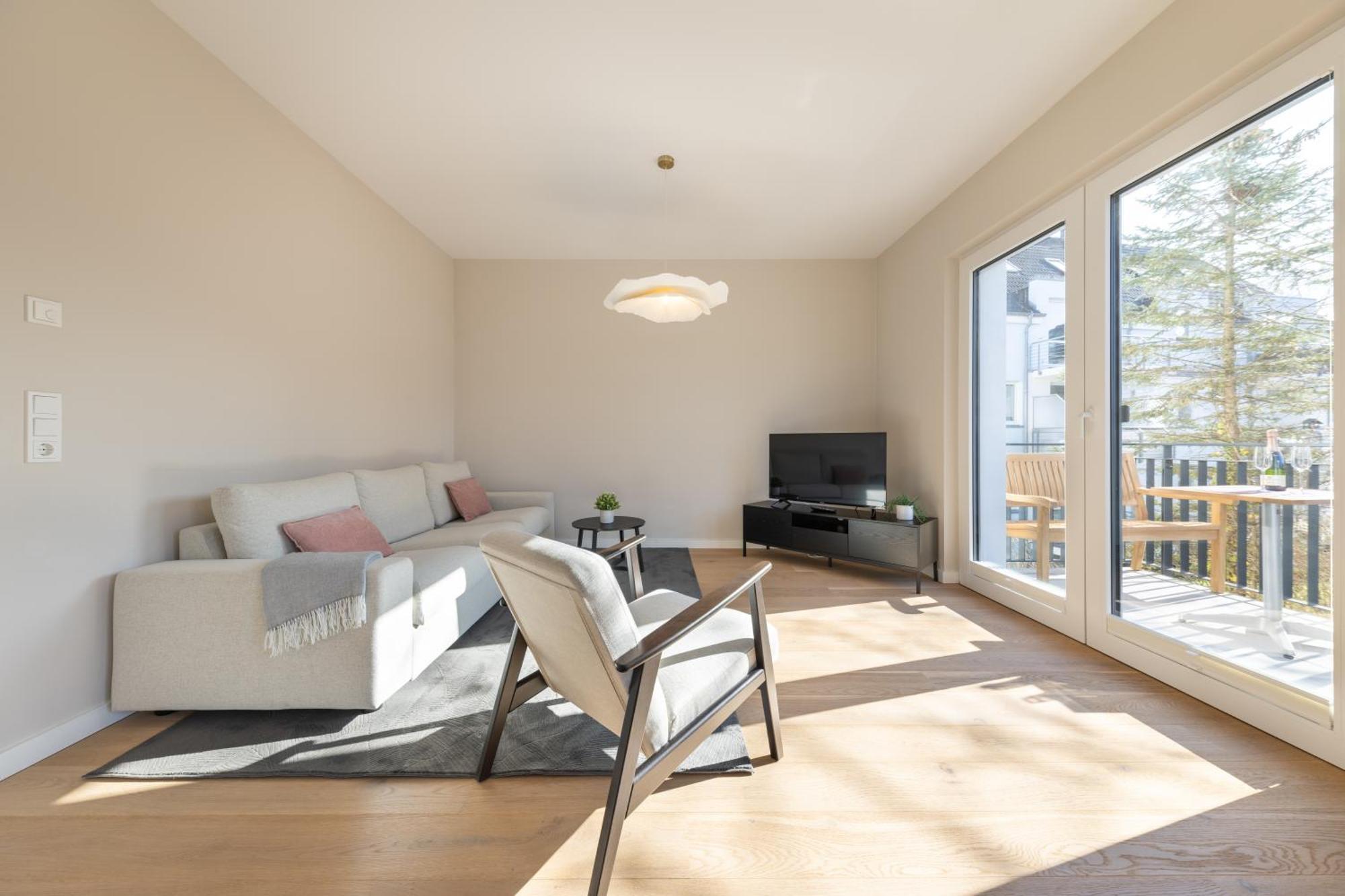 Ferienwohnung Strom Acht - Modern Frisch Inkl Stellplatz, Balkon - 200M Zum Alten Strom Rostock Ngoại thất bức ảnh