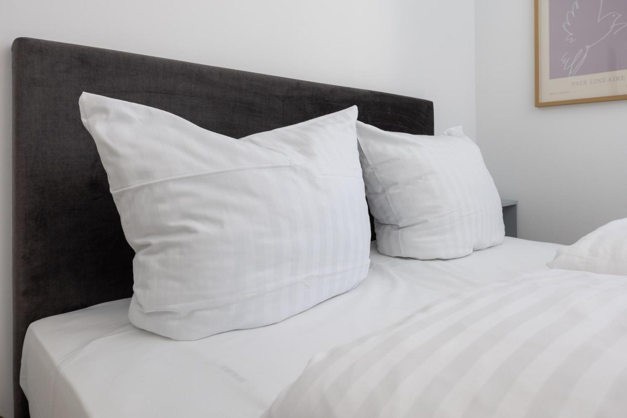 Ferienwohnung Strom Acht - Modern Frisch Inkl Stellplatz, Balkon - 200M Zum Alten Strom Rostock Ngoại thất bức ảnh
