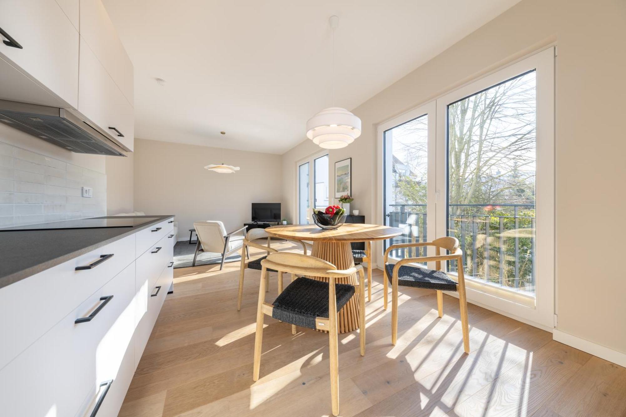 Ferienwohnung Strom Acht - Modern Frisch Inkl Stellplatz, Balkon - 200M Zum Alten Strom Rostock Ngoại thất bức ảnh